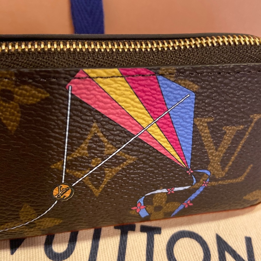 Authentic Louis Vuitton pencil pouch - Picture 6 of 6